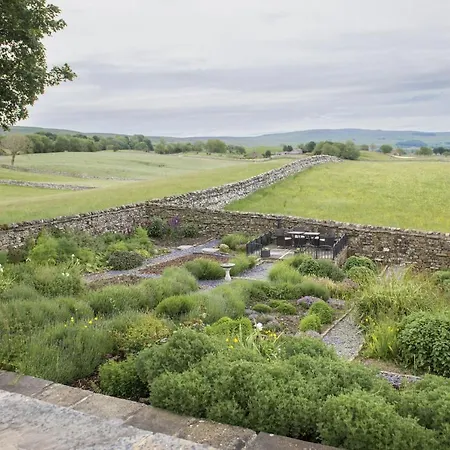 Hill Farm 14